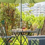 Garden-Level Apartment 10-Min On Foot To City Center